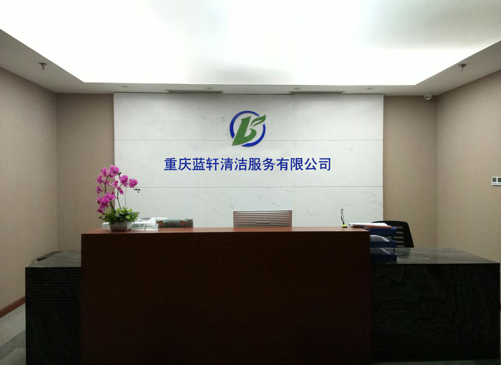 如何清洗沙發(fā)？